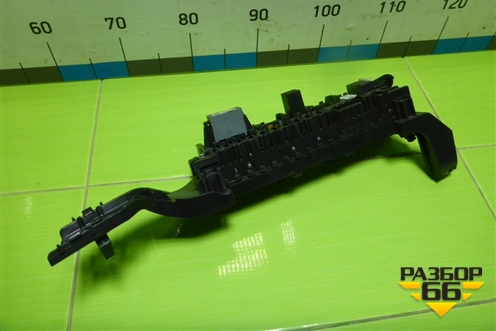 Блок предохранителей салонный (A1665402350) для Mercedes Benz ML-Klass W166 c 2011г (МЛ)