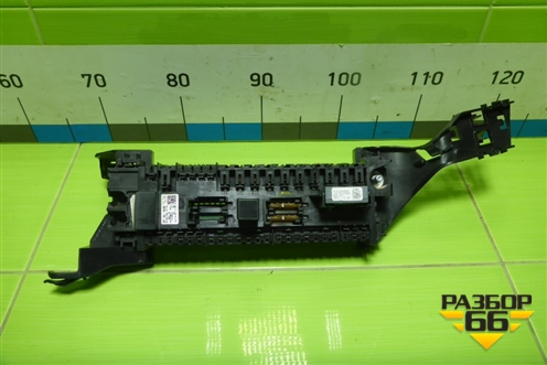Блок предохранителей салонный (A1665402350) для Mercedes Benz ML-Klass W166 c 2011г (МЛ)