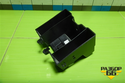 Кронштейн (A1666840431) для Mercedes Benz ML-Klass W166 c 2011г (МЛ)