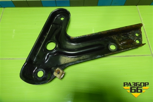 Кронштейн подрамника правый (A1643311040) для Mercedes Benz ML-Klass W166 c 2011г (МЛ)