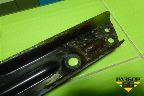 Кронштейн подрамника правый (A1643311040) для Mercedes Benz ML-Klass W166 c 2011г (МЛ)