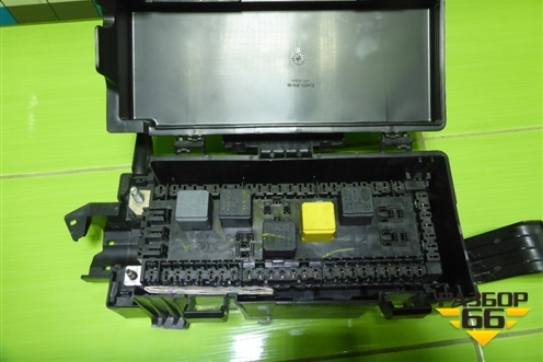 Блок предохранителей салонный (A1665460143) для Mercedes Benz ML-Klass W166 c 2011г (МЛ)