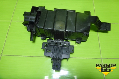 Блок предохранителей салонный (A1665460143) для Mercedes Benz ML-Klass W166 c 2011г (МЛ)