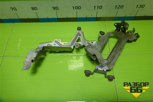 Кронштейн блока управления двигателем (A2761504273) для Mercedes Benz ML-Klass W166 c 2011г (МЛ)