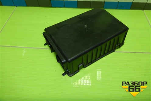 Крышка блока предохранителей (A1665400180) для Mercedes Benz ML-Klass W166 c 2011г (МЛ)