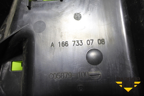 Кронштейн (замка двери задней левой) (A1667330708) для Mercedes Benz ML-Klass W166 c 2011г (МЛ)