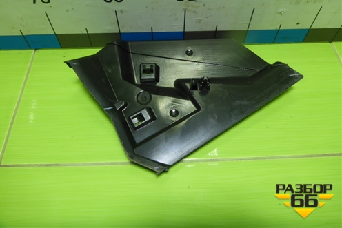 Кронштейн (замка двери задней правый) (A1667330808) для Mercedes Benz ML-Klass W166 c 2011г (МЛ)