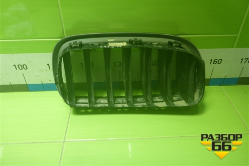 Решетка радиатора левая (7316075) для BMW X5 F15 с 2013г (Х5 Ф15)