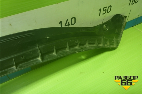 Накладка двери задней правой (на арку внутренняя) (6785060010) для Toyota Land Cruiser (300) с 2021г (Ленд Крузер)