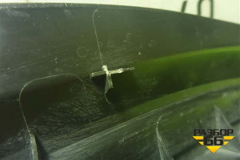 Накладка двери задней правой (на арку внутренняя) (6785060010) для Toyota Land Cruiser (300) с 2021г (Ленд Крузер)