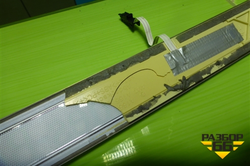 Накладка порога внутренняя переднего правого (в проём) для Mercedes Benz ML-Klass W166 c 2011г (МЛ)