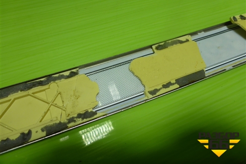 Накладка порога внутренняя переднего левого (в проём) (A1666801235) для Mercedes Benz ML-Klass W166 c 2011г (МЛ)