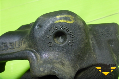 Шумоизоляция двигателя (A2762260985) для Mercedes Benz ML-Klass W166 c 2011г (МЛ)