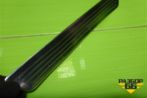 Накладка порога внутренняя заднего правого (в проём) (A1666860436) для Mercedes Benz ML-Klass W166 c 2011г (МЛ)