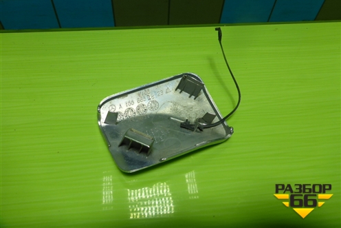 Заглушка в передний бампер (A1668851823) для Mercedes Benz ML-Klass W166 c 2011г (МЛ)