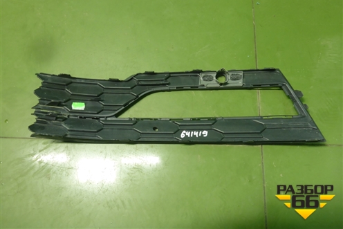 Накладка ПТФ правая (5E3807682C) для Skoda Octavia (А8) с 2019г (Октавия)