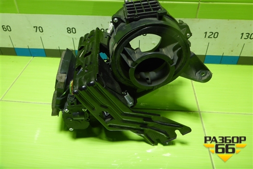 Корпус отопителя (задний) (A1648300003) для Mercedes Benz ML-Klass W164 c 2005-2011г (МЛ)