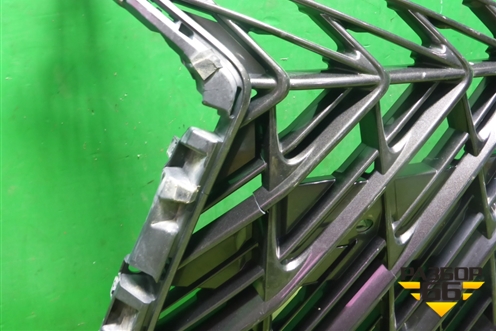 Решетка радиатора (Superior под камеру и парктроник) (PZ32760098) для Lexus LX-570 с 2015г (ЛХ)