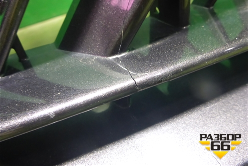 Решетка радиатора (Superior под камеру и парктроник) (PZ32760098) для Lexus LX-570 с 2015г (ЛХ)