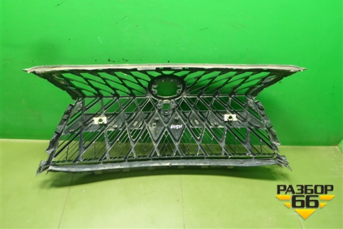 Решетка радиатора (Superior под камеру и парктроник) (PZ32760098) для Lexus LX-570 с 2015г (ЛХ)