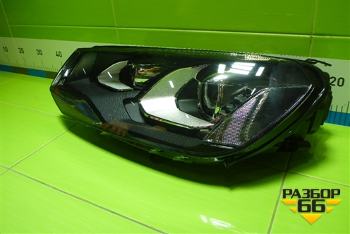 Фара левая (до 2015г ксенон с блоком и лампой) (7P1941033) для Volkswagen Touareg с 2010-2018г (Туарег)