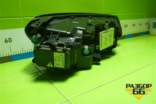 Фара левая (до 2015г ксенон с блоком и лампой) (7P1941033) для Volkswagen Touareg с 2010-2018г (Туарег)