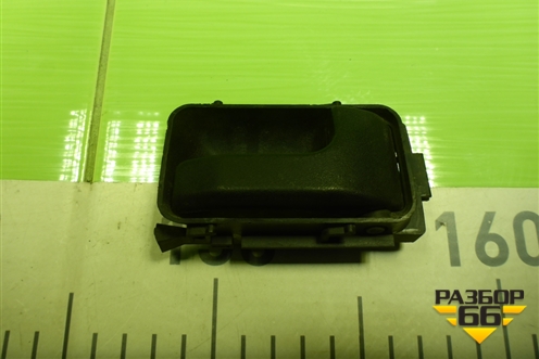 Ручка внутренняя двери задней правой (A0007600461) для Mercedes Benz G-Klass W463 с1989г (Гелендваген)