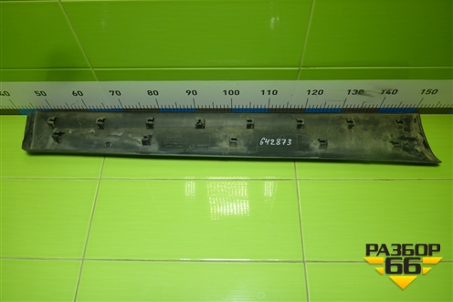 Накладка двери передней правой (808704EA0A) для Nissan Qashqai (J11E) с 2013г (Кашкай)