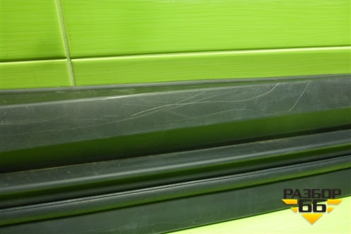 Накладка двери передней правой (7507148100) для Lexus RX 350 c 2015г (РХ)