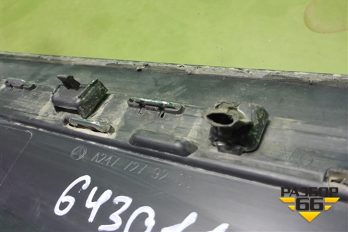 Накладка двери передней левой (A2477279200) для Mercedes Benz GLA-Klass H247 с 2019г (ГЛА)