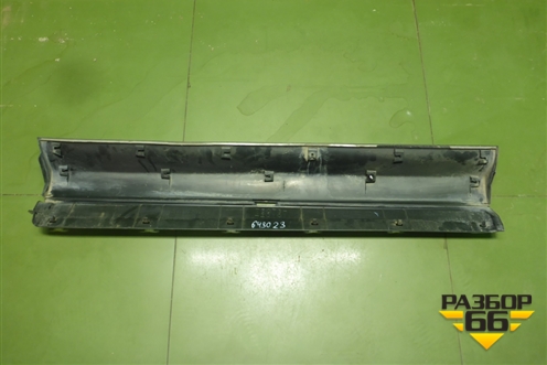 Накладка двери передней правой (до 2015г) (7507342010) для Toyota Rav-4 с 2012-2019г (Рав 4)