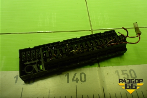 Блок предохранителей салонный (A4635400150) для Mercedes Benz G-Klass W463 с1989г (Гелендваген)