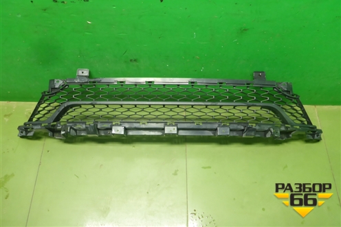 Решетка в передний бампер центральная (после 2021г) (8450090847) для VAZ Largus/Ларгус с 2012-2024г