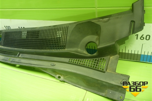 Решетка стеклоочистителей левая (MR533285) для Mitsubishi Lancer-9  с 2003-2008г (Лансер)