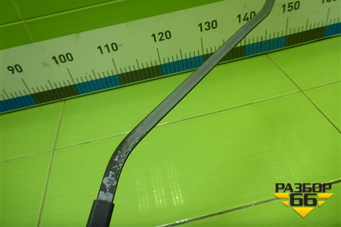 Поводок стеклоочистителя правый для Mitsubishi Lancer-9  с 2003-2008г (Лансер)