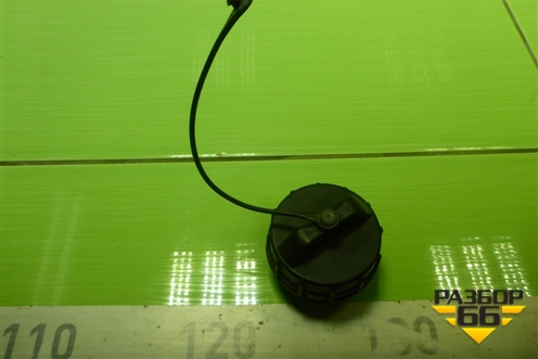 Крышка топливного бака для Mitsubishi Lancer-9  с 2003-2008г (Лансер)