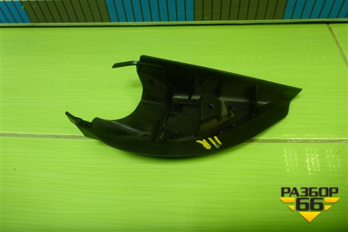 Накладка двери передней правой уголок (MR441632) для Mitsubishi Lancer-9  с 2003-2008г (Лансер)