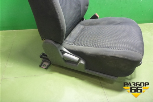 Сиденье переднее правое для Mitsubishi Lancer-9  с 2003-2008г (Лансер)