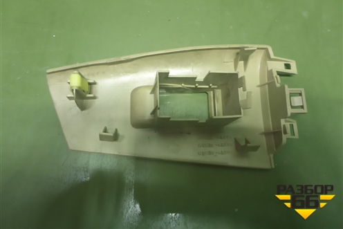 Накладка двери задней правой (7427112020) для Toyota Corolla (E12) с 2001-2007г (Королла 120)