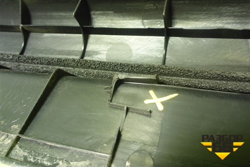 Накладка порога внутренняя переднего левого (MR417191) для Mitsubishi Lancer-9  с 2003-2008г (Лансер)