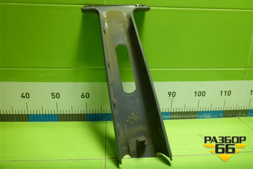 Обшивка стойки центральная верхняя правая (8584025100) для Hyundai Aсcent с 2000г (Акцент)