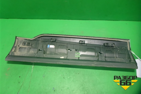 Накладка двери задней левой (4M0853969G) для Audi Q7 c 2015г (Ку 7)