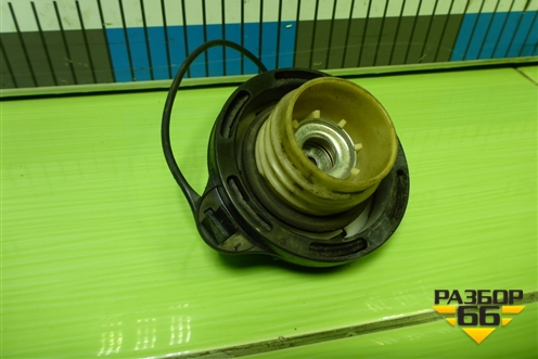 Крышка топливного бака для Hyundai Aсcent с 2000г (Акцент)