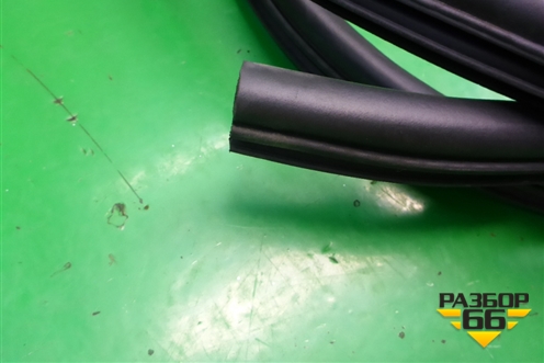 Уплотнитель двери задней левой для BMW 3-серия Е46 с 1998-2005г