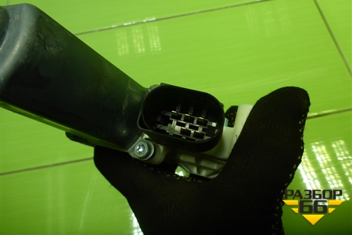 Моторчик стеклоподъёмника задний левый для BMW X5 F15 с 2013г (Х5 Ф15)