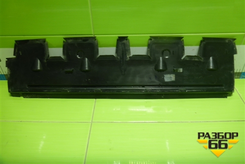 Дефлектор радиатора нижний (4M0121286) для Audi Q7 c 2015г (Ку 7)