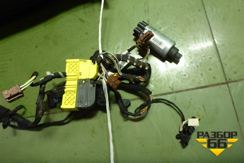 Спинка сиденья (передняя правая) для BMW X5 F15 с 2013г (Х5 Ф15)