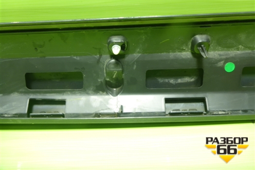 Накладка двери передней правой (83A853960A) для Audi Q3 с 2018-2025г (Ку 3)