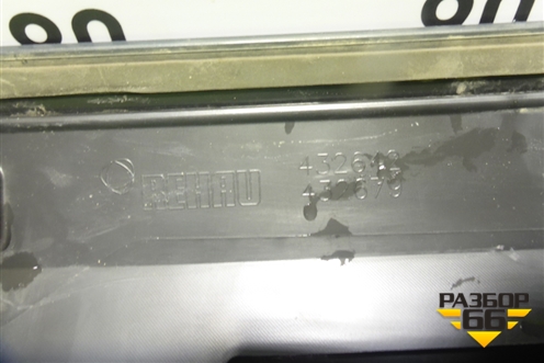 Накладка двери передней правой (83A853960A) для Audi Q3 с 2018-2025г (Ку 3)