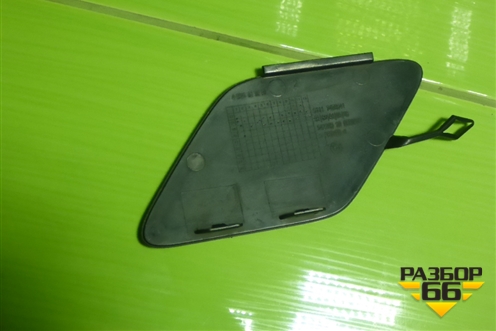 Заглушка в передний бампер (51117478541) для BMW 7-серия G11/G12 с 2015г